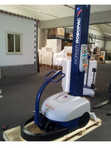20120529_151214 Quadro.jpg Robot fasciapallet per rete - Azienda agricola - S. Ferdinando (RC)